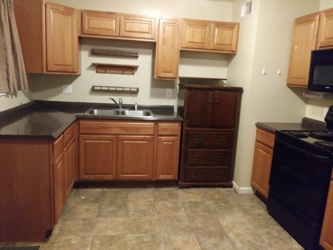 Photo - 1426 Plaza Pl