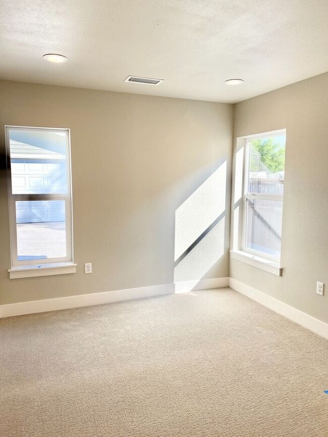 Photo - Nice Location in Heart of Old Town Fort Co...