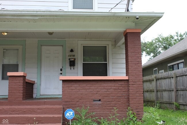 Photo - 1216 N Oakland Ave