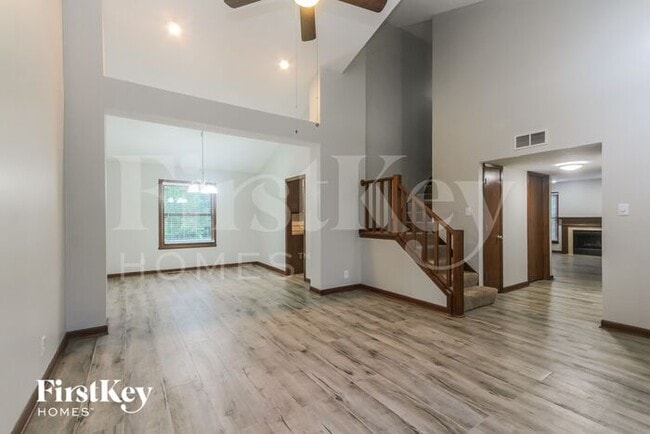 Photo - 1127 Farmview Ct