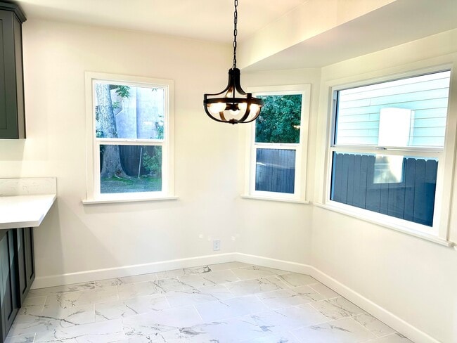 Photo - 7360 Hesperia Ave