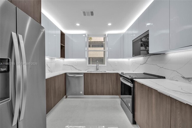 Photo - 18181 NE 31st Ct Unit 110