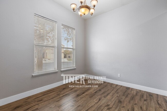 Photo - 1981 Amber Fields Way