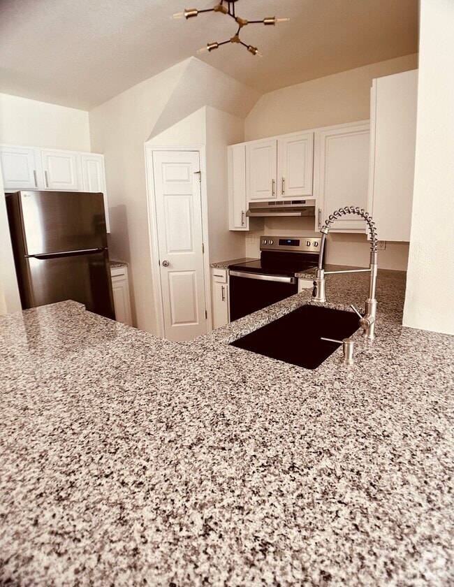 Building Photo - 1575 Ridenour Pkwy NW Rental