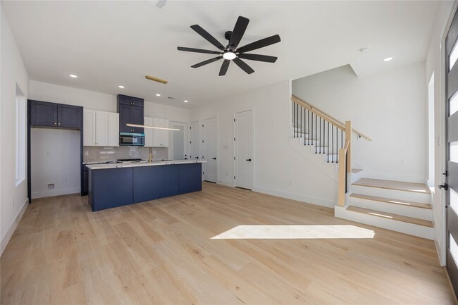 Photo - 4535 Bricker St