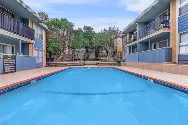 Building Photo - Oak Creek Rental