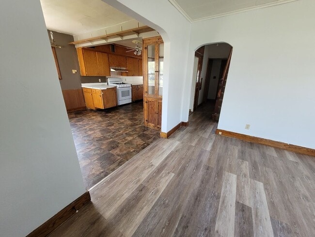 309 Weston Ave