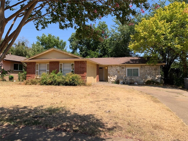 Building Photo - 4631 Timberwood Dr