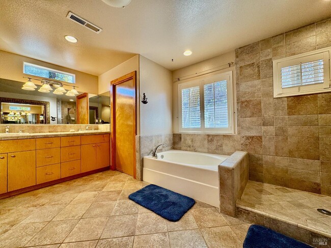 Photo - 400 Glass Mountain Rd