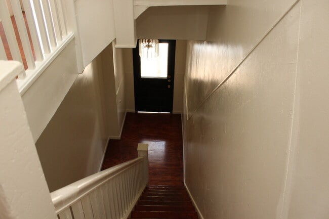 Photo - 1824 Bolton St Unit #2