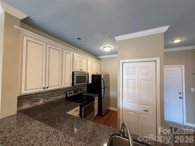 Photo - 18009 Kings Point Dr Unit M