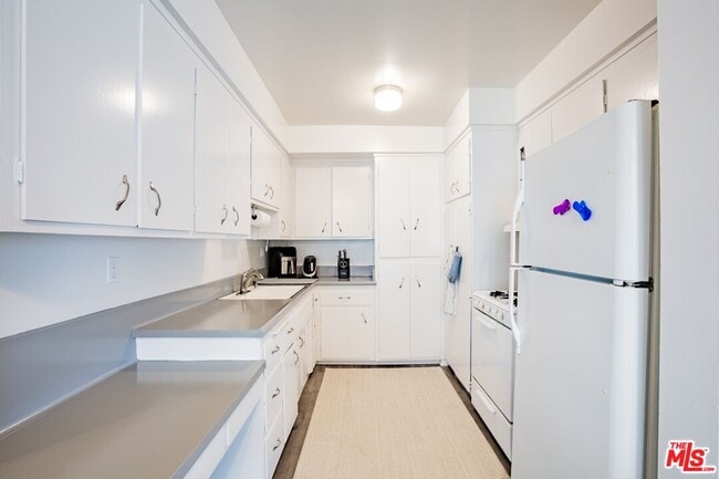 Photo - 1449 Butler Ave Unidad 4