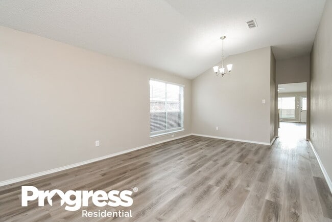 Photo - 2412 Ensenada Ln