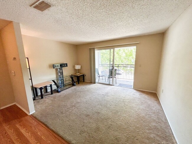 Photo - Windsor Park #1221 - Pet Friendly! Unidad 1221