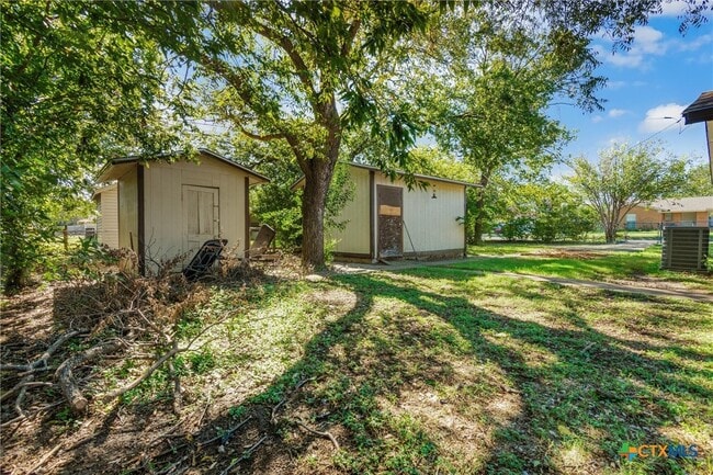 Photo - 1820 Gaynor Dr