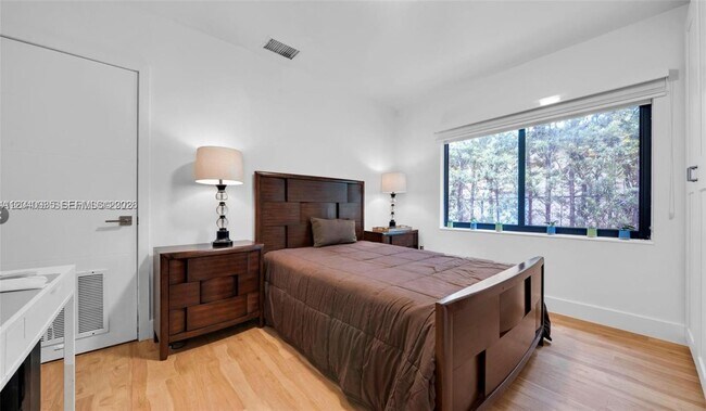 375 SW 32nd Rd