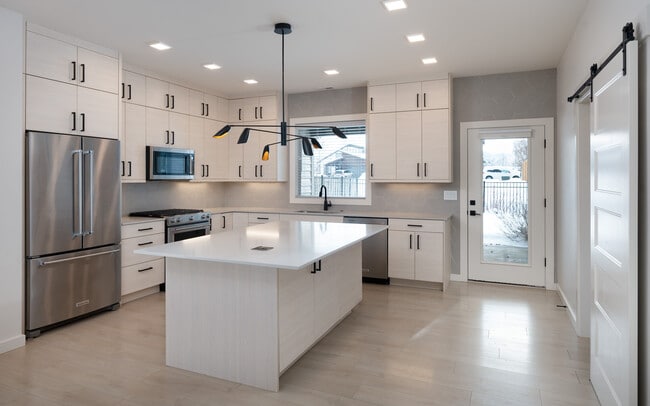Photo - 2128 Dennison Ln