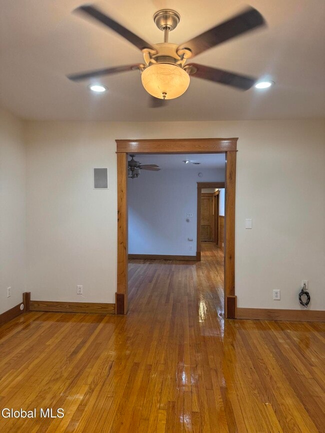 Photo - 147 Homestead Ave Unidad 1