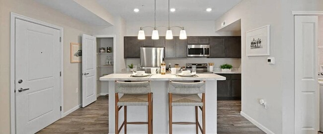 Photo - Thornton Hall