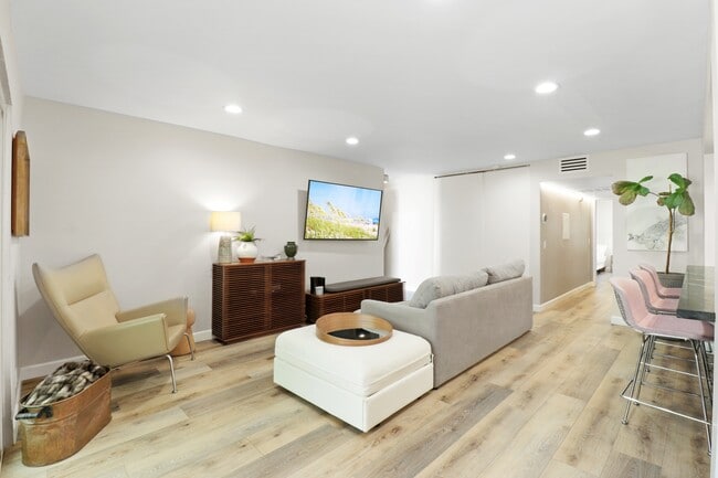 Photo - 4610 Park Granada