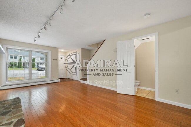 Photo - 65 Woodland Green