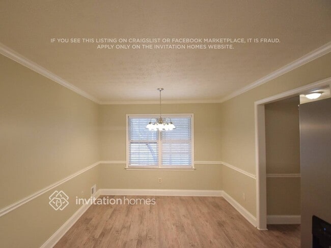 Photo - 388 Summerville Dr NW