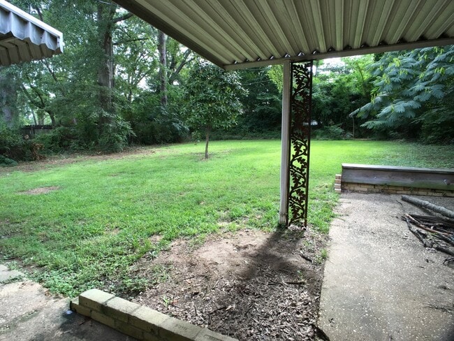 Photo - 3 Bedroom 2 Bath located in Brookhaven off Hargrove Road