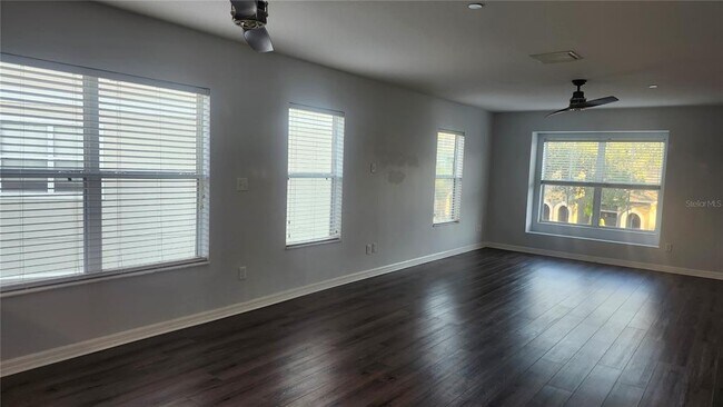 Photo - 543 Vincinda Crest Way