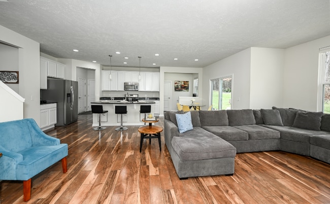 Photo - 4816 Lake View Dr