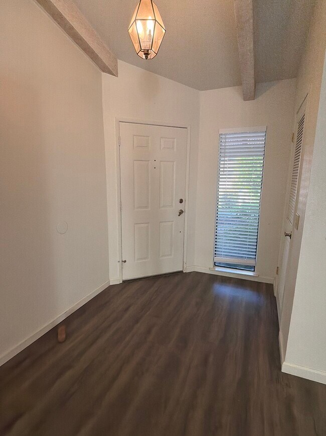 Photo - 8016 Sawgrass Cir