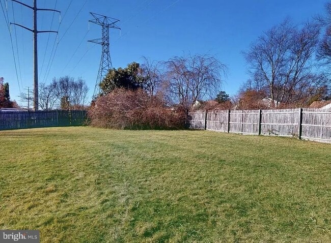 Photo - 213 Wayne Dr