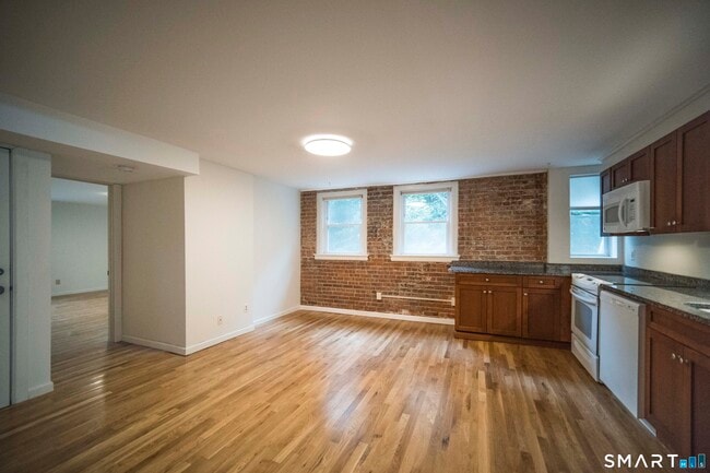 Photo - 440 Prospect St Unit 2