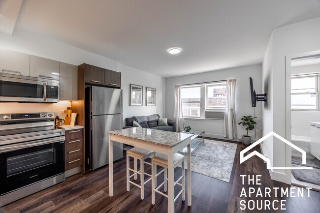 Photo - 1555 W Hollywood Ave