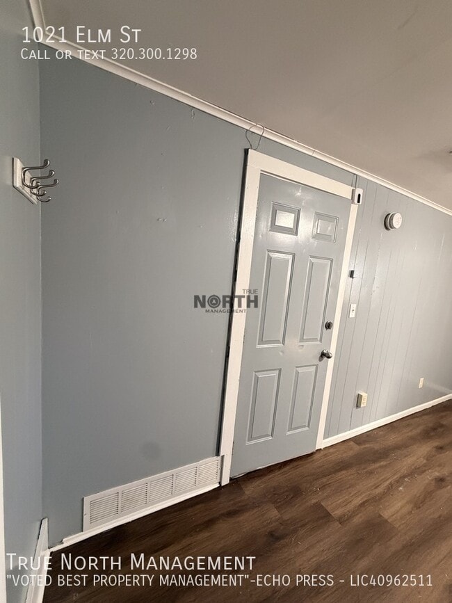 1021 Elm St