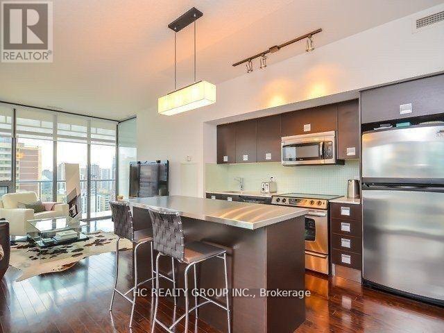 Photo - 33 Charles St E Unit 1911