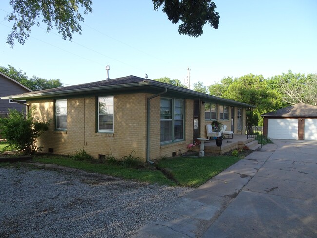 Photo - 3048 S Oliver Ave Townhome