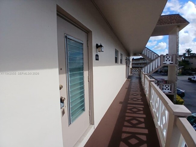 Photo - 5181 W Oakland Park Blvd Unit 212