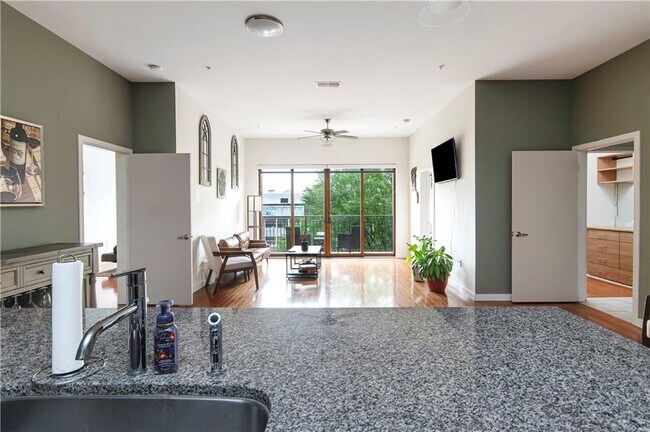 Photo - 333 Nelson St SW Unit 337