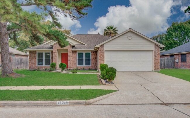 Building Photo - 16218 Hilton Head Ln