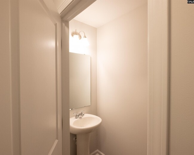 Photo - 1395 Moorgrove Rd