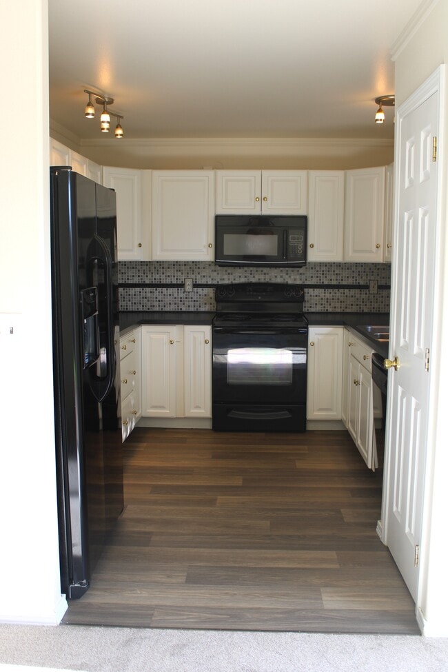 Photo - 1497 Trisha Way