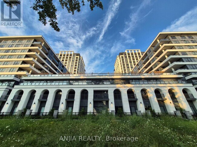 Photo - 8 Cedarland Dr Unit 321