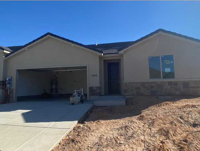 Photo - 1555 W 470 N
