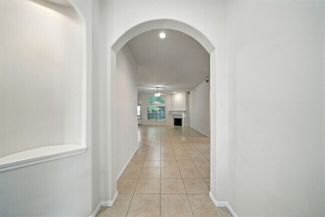 Photo - 1626 Maryvale Dr