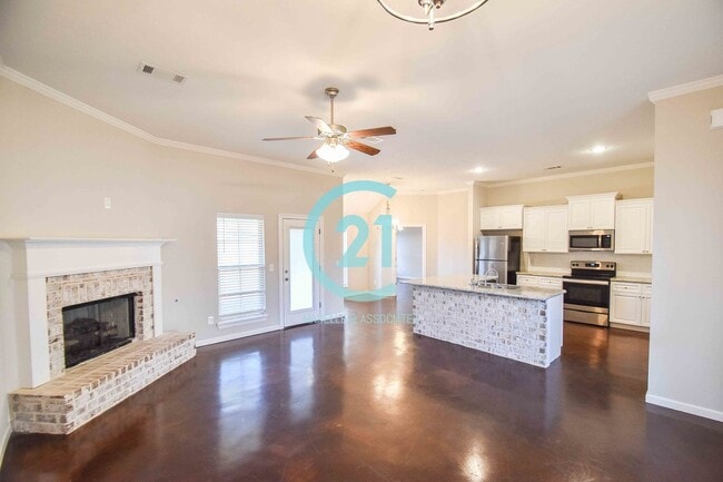 Photo - 3 Bed/2 Bath Home in Yandell Farms