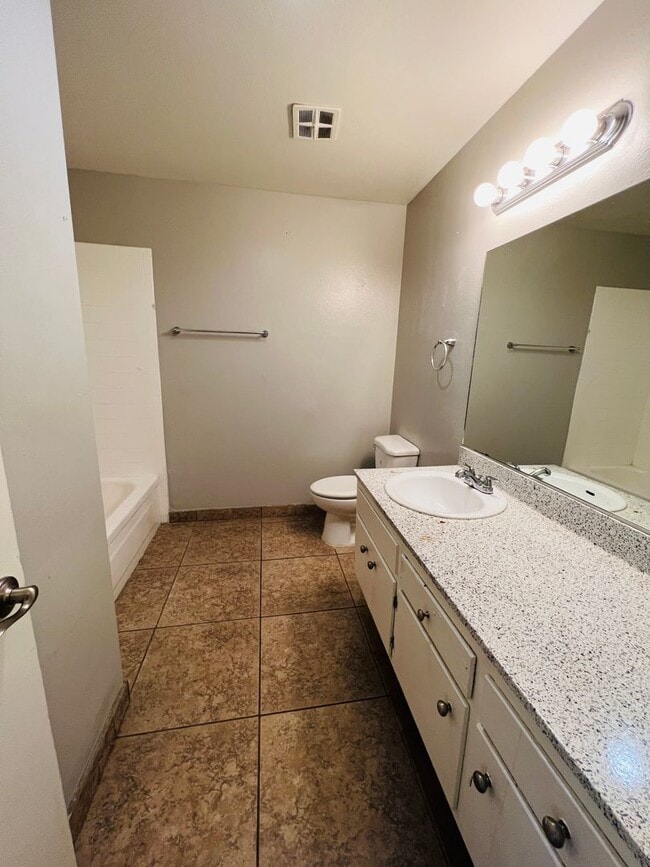 Photo - 800 Linden LLC