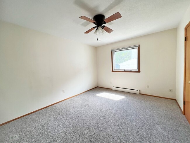 Primer dormitorio - 1438 15th St S Unidad AptB