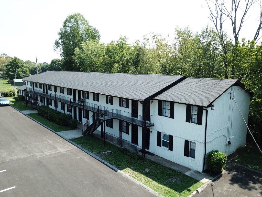 Exterior - Rand Holly Berry Apartments