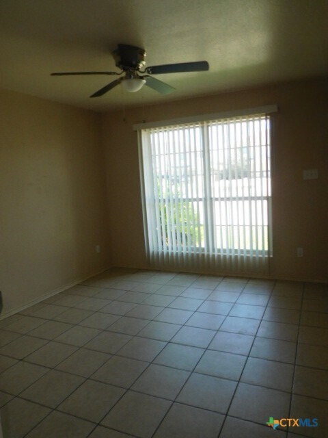 Photo - 4303 Alan Kent Dr Unit B