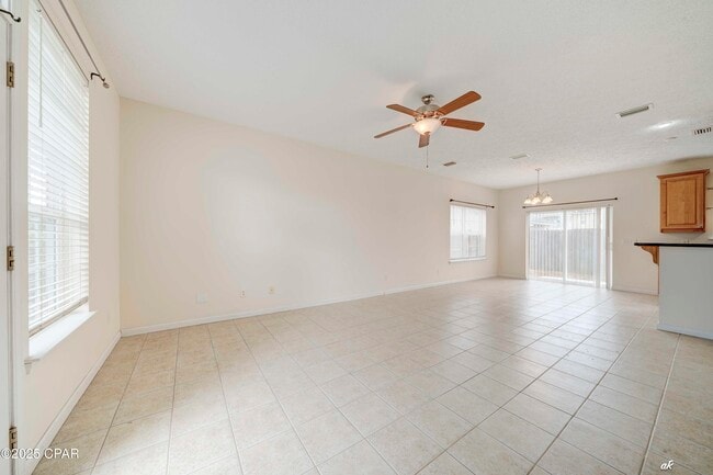 Photo - 2608 Laurel Dr